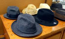 EIGHT VINTAGE MEN'S HATS