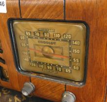 VINTAGE CROSLEY RADIO