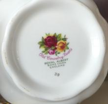 "OLD COUNTRY ROSES" TEA AND COFFEE SERVICE