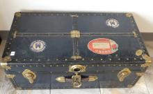 VINTAGE TRAVEL TRUNK