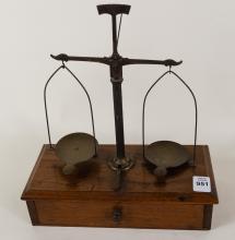 ANTIQUE APOTHECARY SCALE