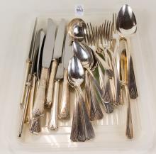 COMMUNITY PLATE "DEAUVILLE" FLATWARE