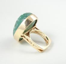 ONE-OF-A-KIND EMERALD RING