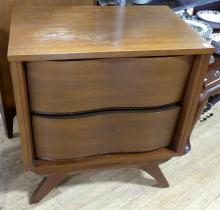 PAIR OF MCM NIGHTSTANDS