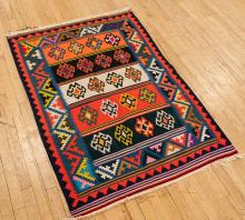 KILIM RUG