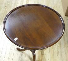 GIBBARD LAMP TABLE