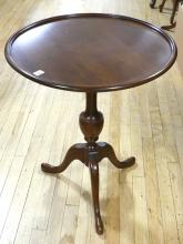 GIBBARD LAMP TABLE