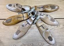 WOODEN SHOE STRETCHERS