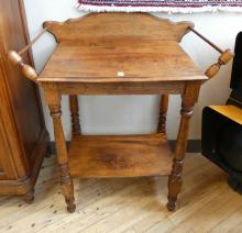 PRIMITIVE WASHSTAND