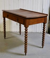 WALNUT TABLE