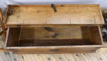 CEDAR CHEST