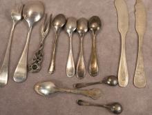 TWELVE PIECES OF STERLING SILVER CUTLERY