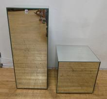 TWO MIRRORED PEDESTALS