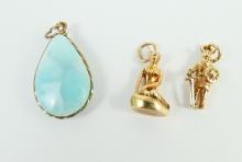 PENDANTS/CHARMS