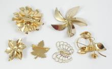 6 BOND BOYD BROOCHES